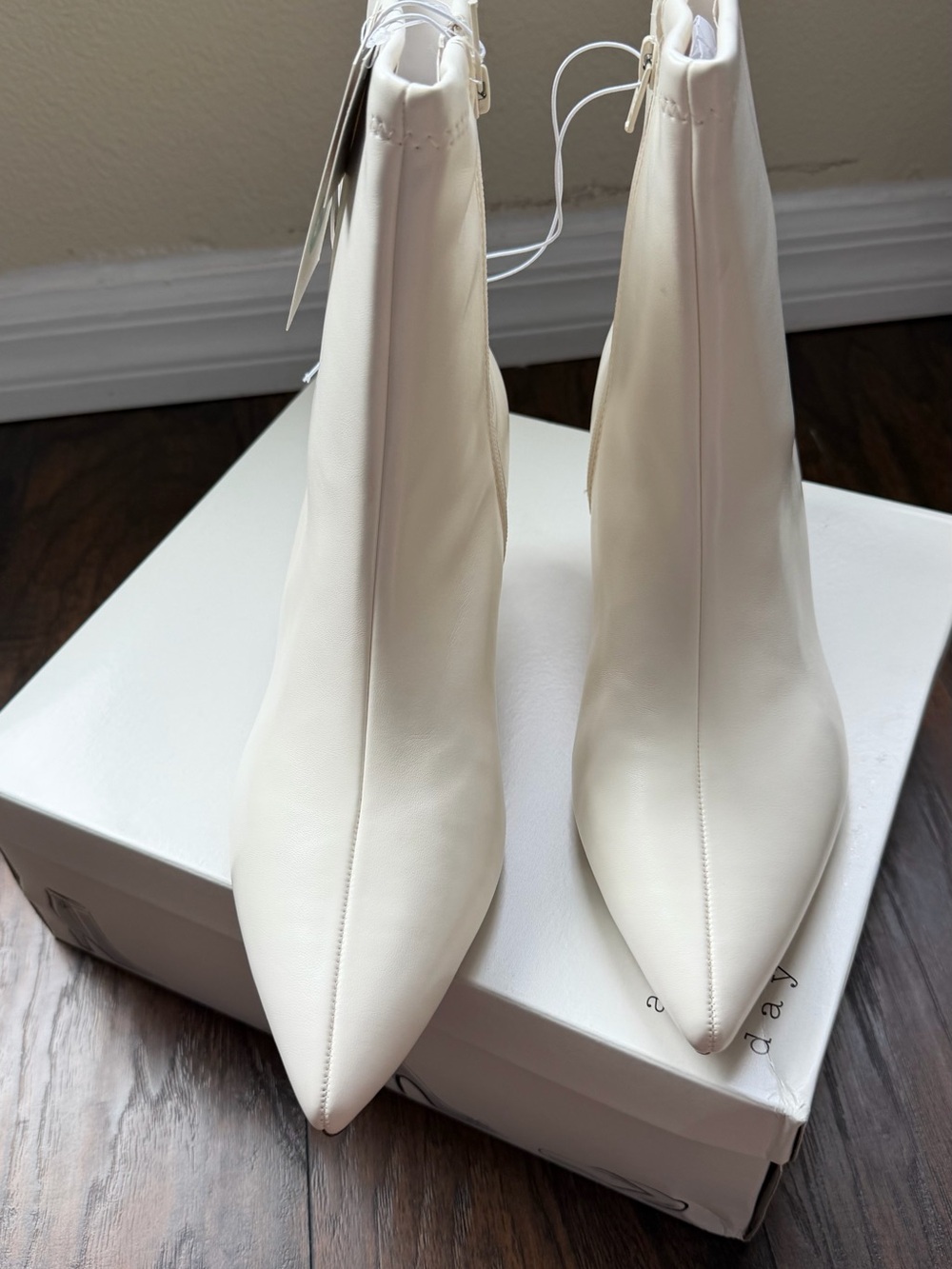 A New Day Heels Women’s Size 8.5 White Lonnie AE829 New With Tag - Picture 3 of 5